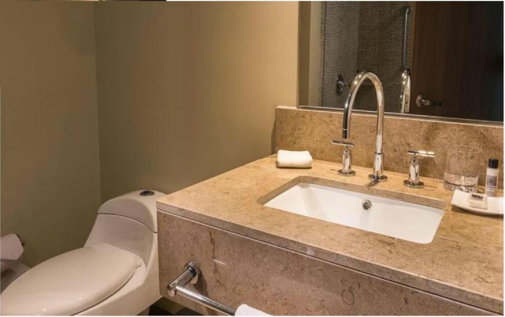 מלון Hampton By Hilton בוקארמנגה מראה חיצוני תמונה