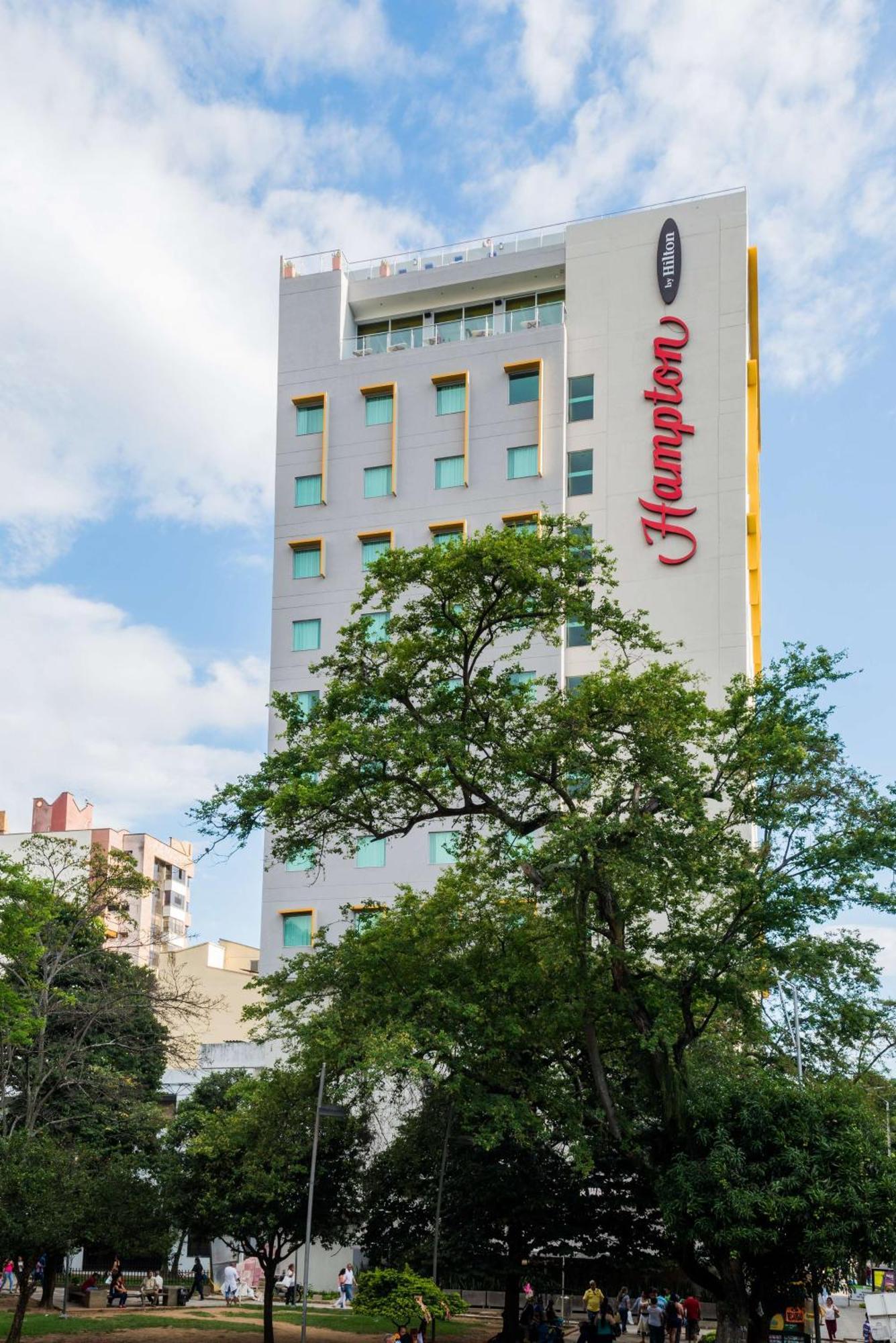 מלון Hampton By Hilton בוקארמנגה מראה חיצוני תמונה
