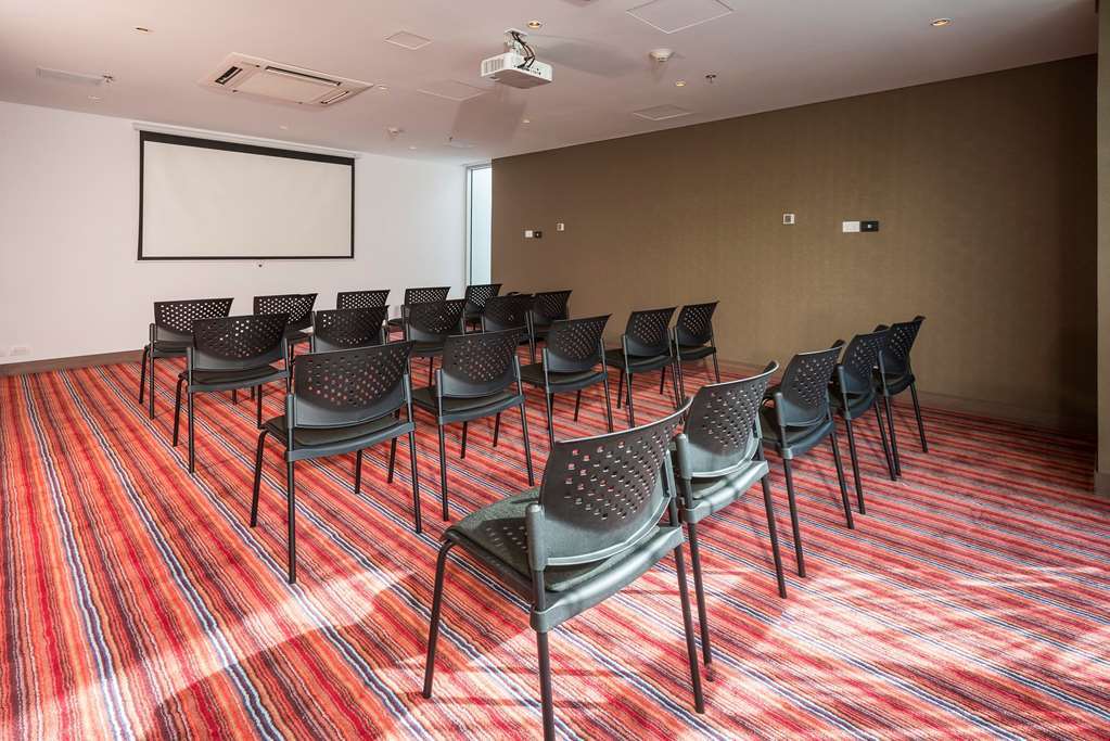 מלון Hampton By Hilton בוקארמנגה מתקנים תמונה
