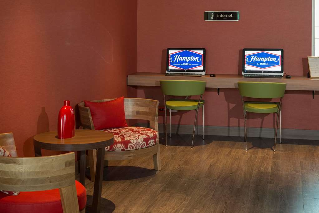 מלון Hampton By Hilton בוקארמנגה מתקנים תמונה