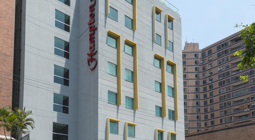 מלון Hampton By Hilton בוקארמנגה מראה חיצוני תמונה