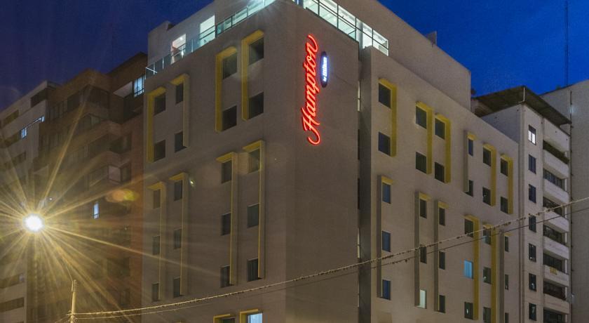 מלון Hampton By Hilton בוקארמנגה מראה חיצוני תמונה